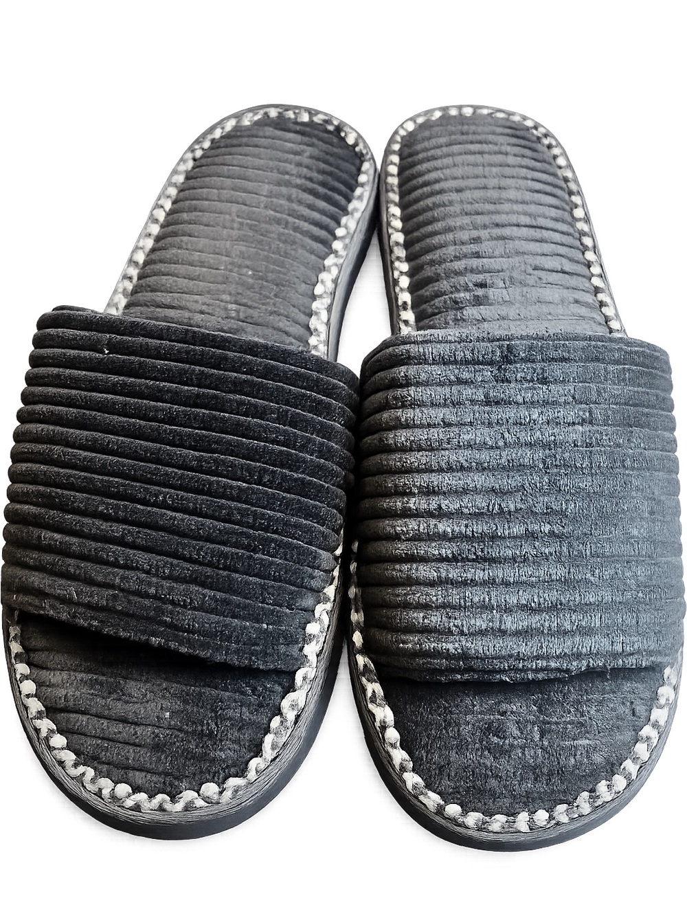 Kohl’s Black Ribbed Slide Sandals
